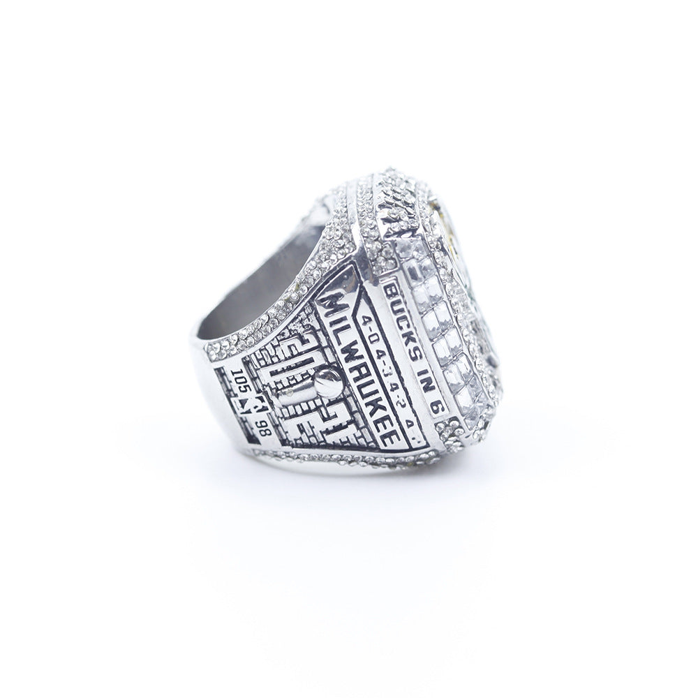 2021 Milwaukee Bucks Replica NBA Championship Ring with Necklace