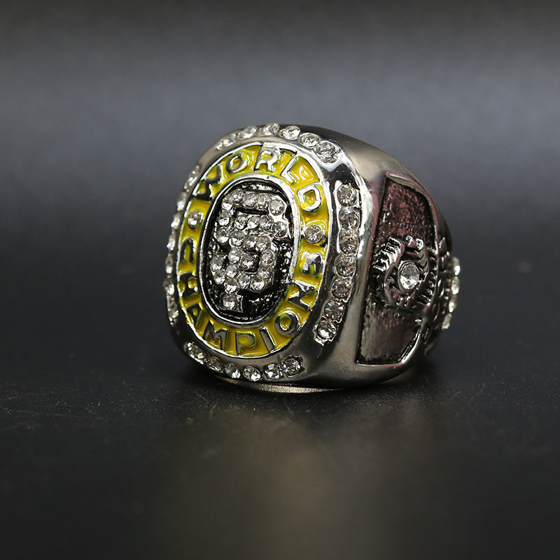 2010 MLB San Francisco Giants Replica World Champions Ring