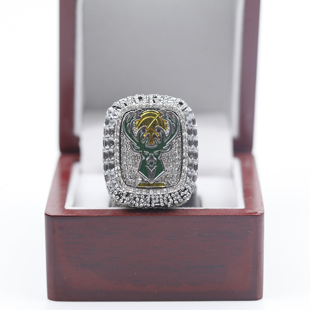 2021 Milwaukee Bucks Replica NBA Championship Ring with Necklace