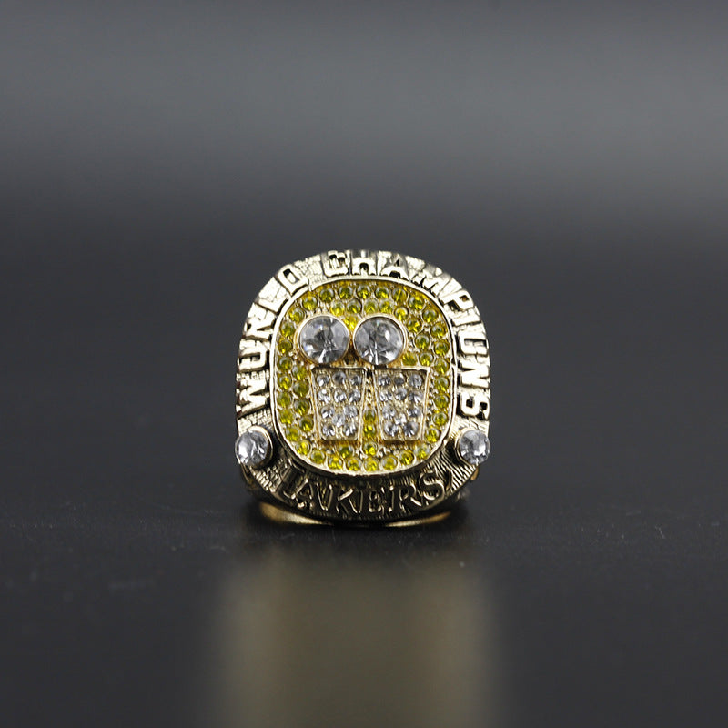2001 Los Angeles Lakers Replica NBA Championship Ring O'Neal