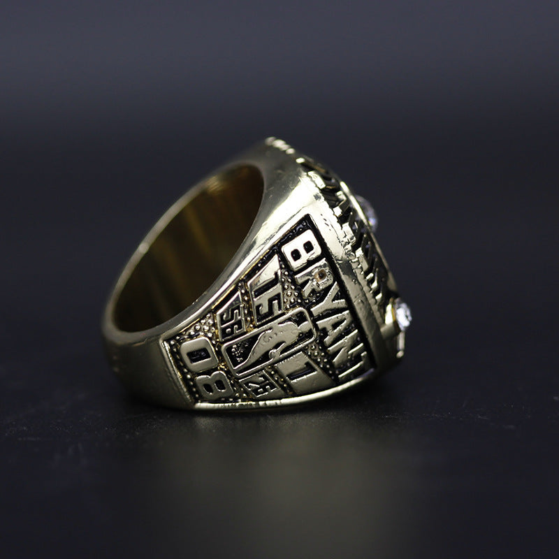 2001 Los Angeles Lakers Replica NBA Championship Ring Kobe Bryant