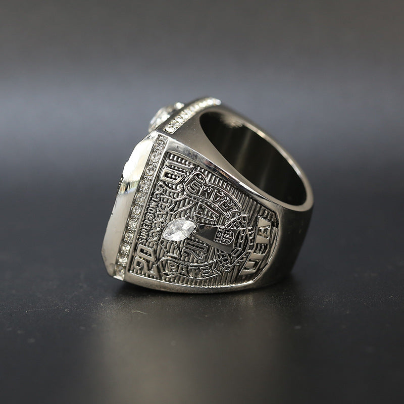 2001 NFL New England Patriots Replica Super Bowl Championship Ring