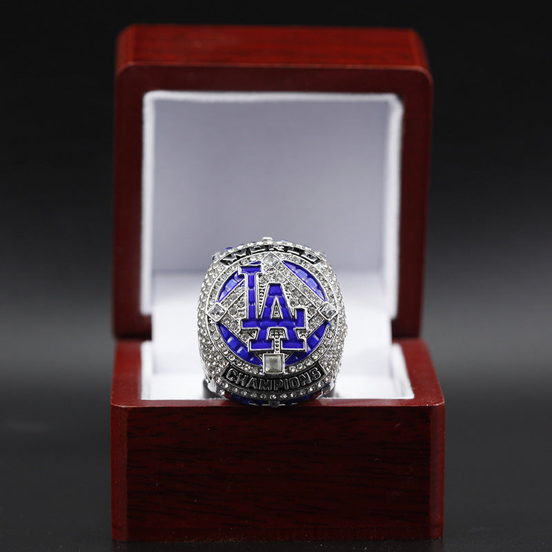 2020 MLB Los Angeles Dodgers Replica World Champions Ring